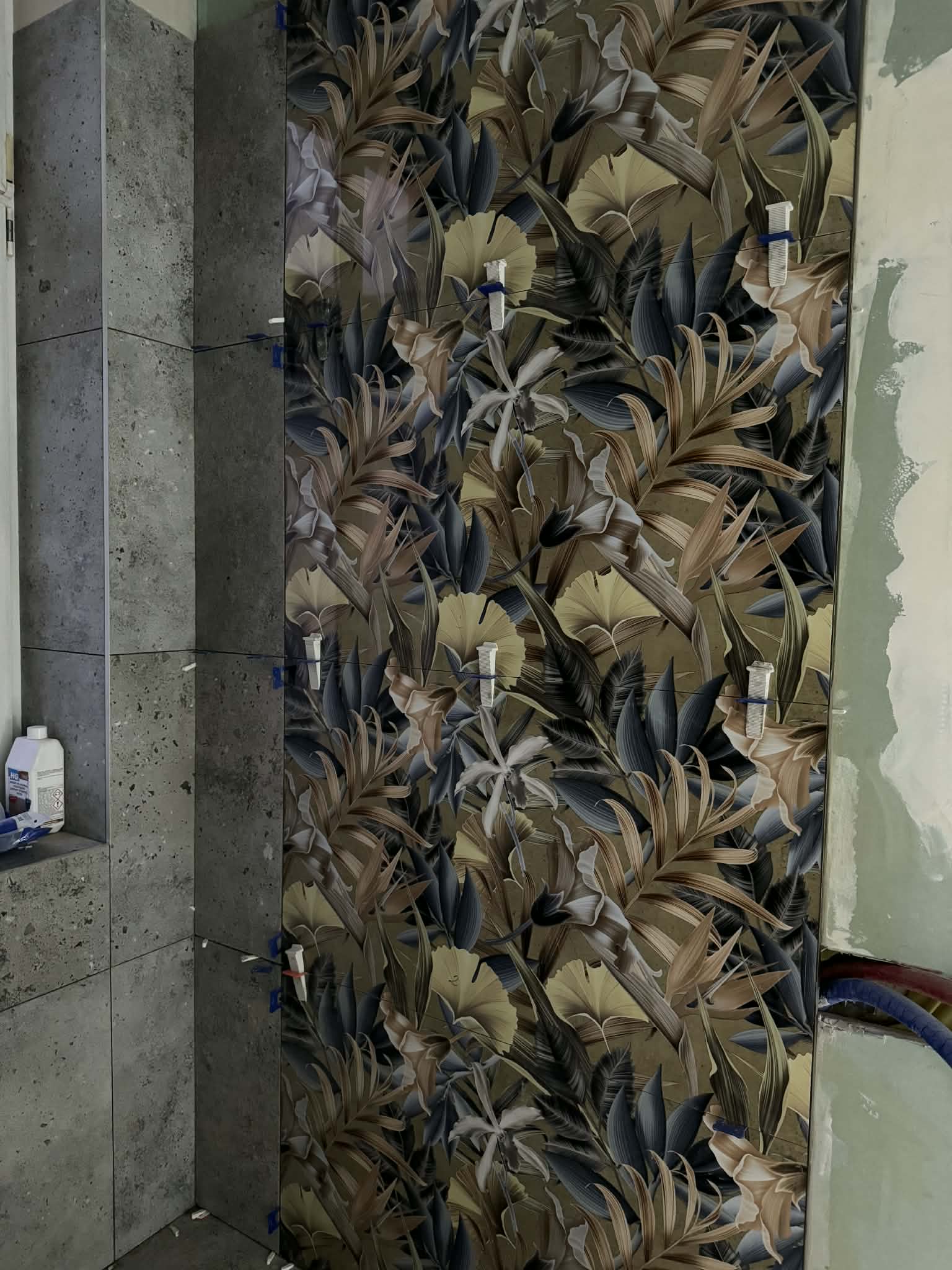 Montaż płytek dekoracyjnych roślinnych